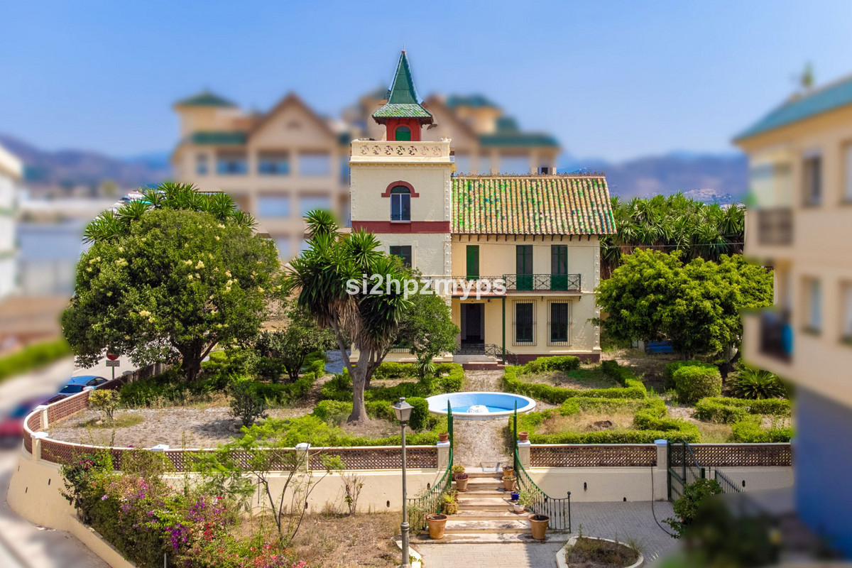 Vrijstaande Villa in Torrox-1