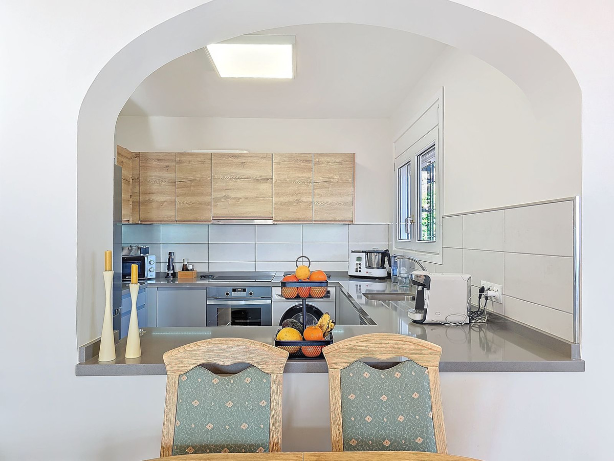 Vrijstaande Villa te koop in Torrox | 5 slaapkamers H4975939
