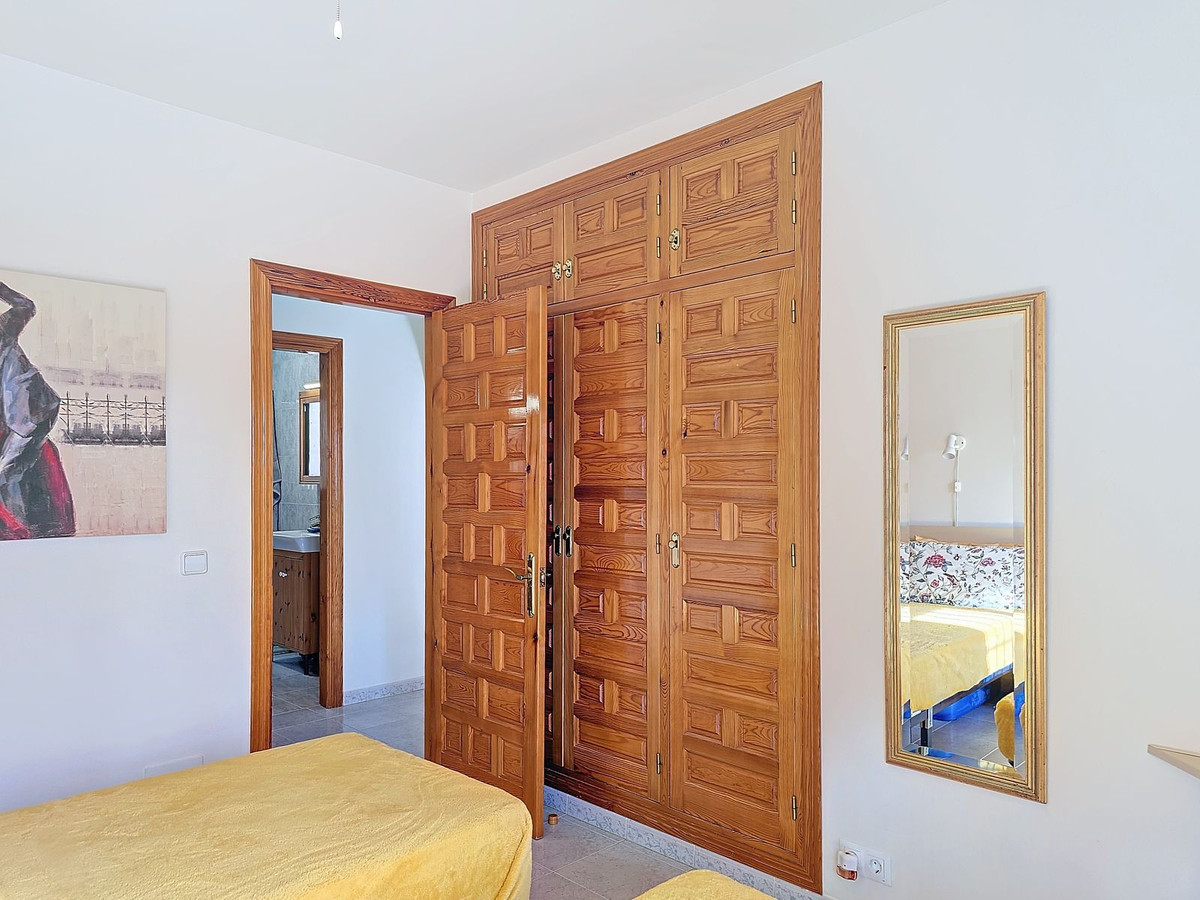 Vrijstaande Villa te koop in Torrox | 5 slaapkamers H4975939