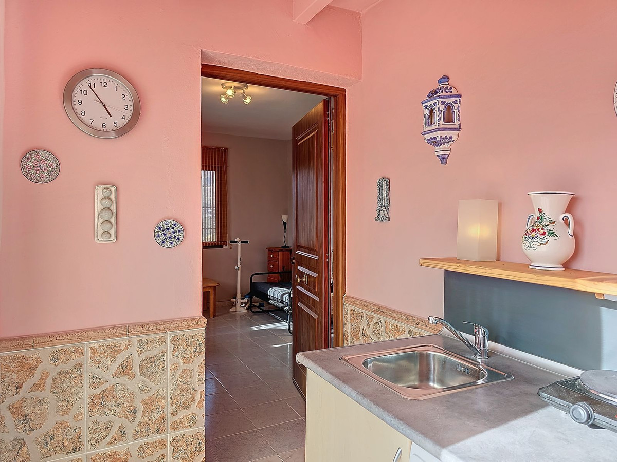 Vrijstaande Villa te koop in Torrox | 5 slaapkamers H4975939