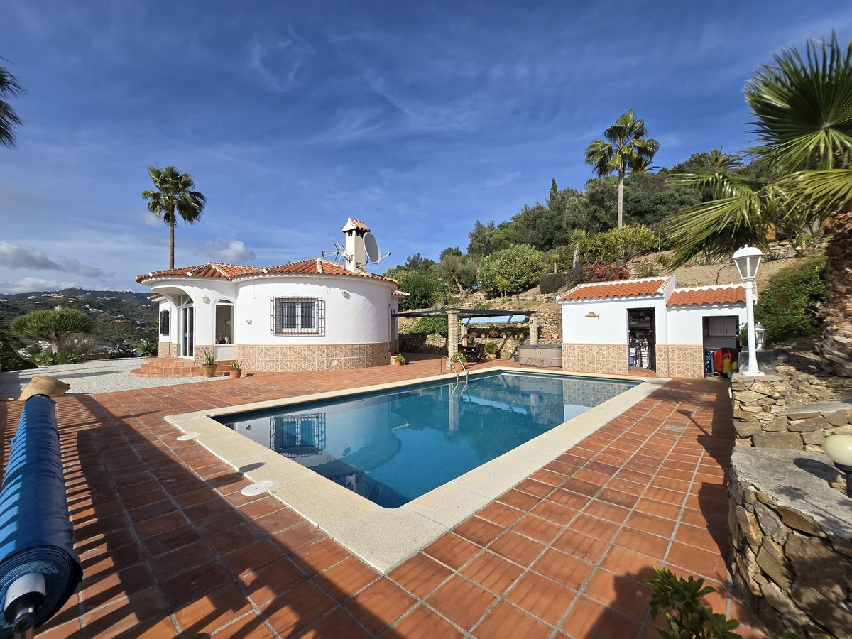 Vrijstaande Villa te koop in Torrox | 5 slaapkamers H4975939
