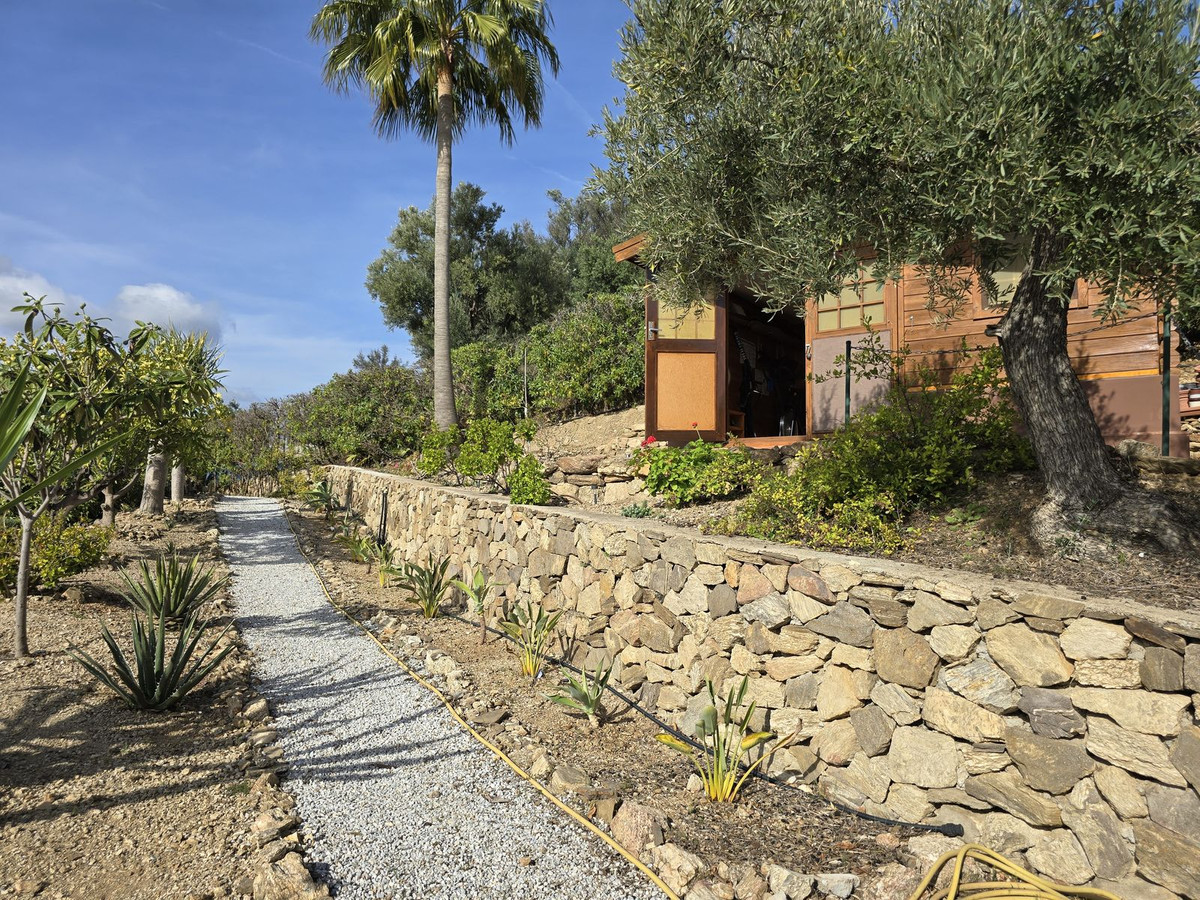 Vrijstaande Villa te koop in Torrox | 5 slaapkamers H4975939