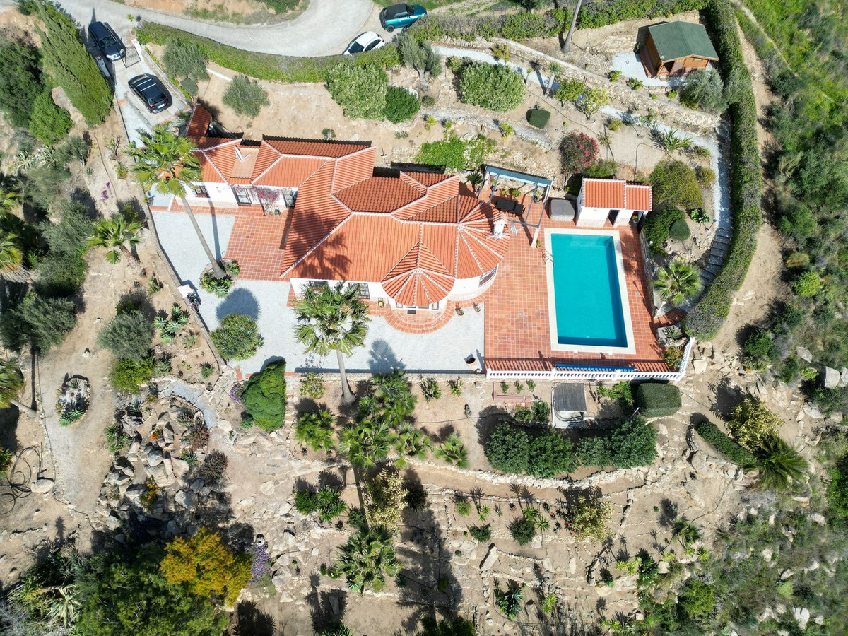 Vrijstaande Villa te koop in Torrox | 5 slaapkamers H4975939