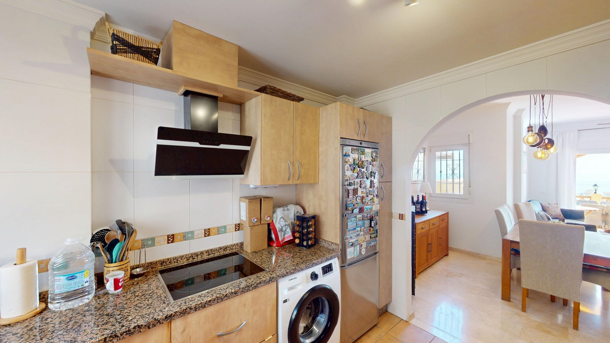 Huis te koop in Torrox | 5 slaapkamers H5010751
