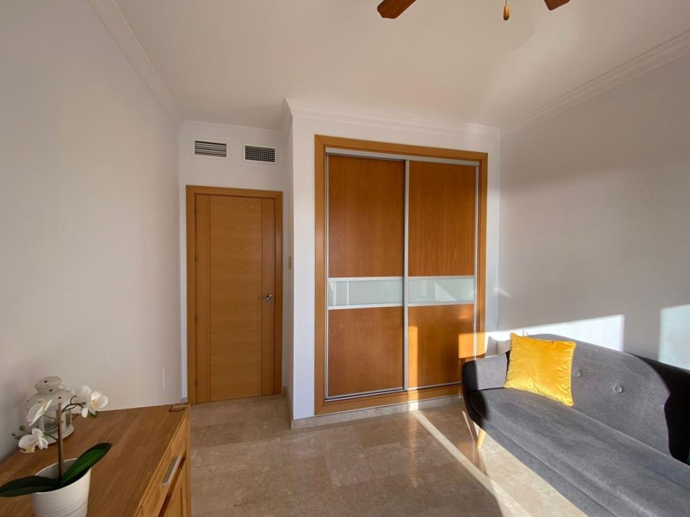 Huis te koop in Torrox | 5 slaapkamers H5010751