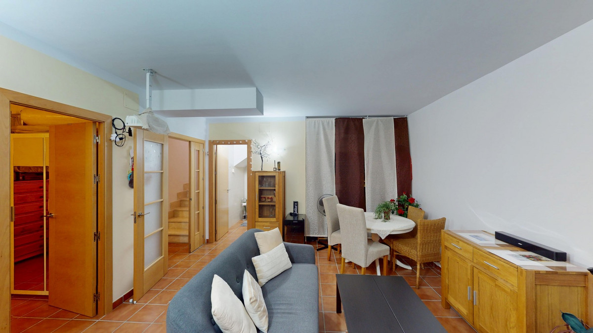 Huis te koop in Torrox | 5 slaapkamers H5010751
