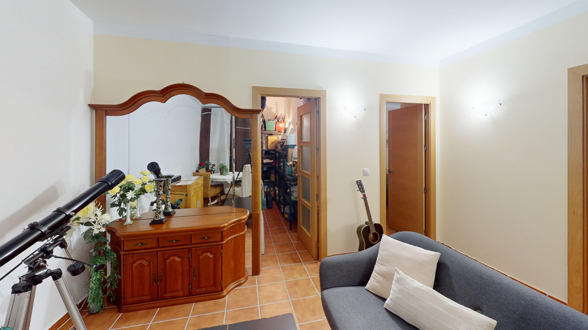 Huis te koop in Torrox | 5 slaapkamers H5010751