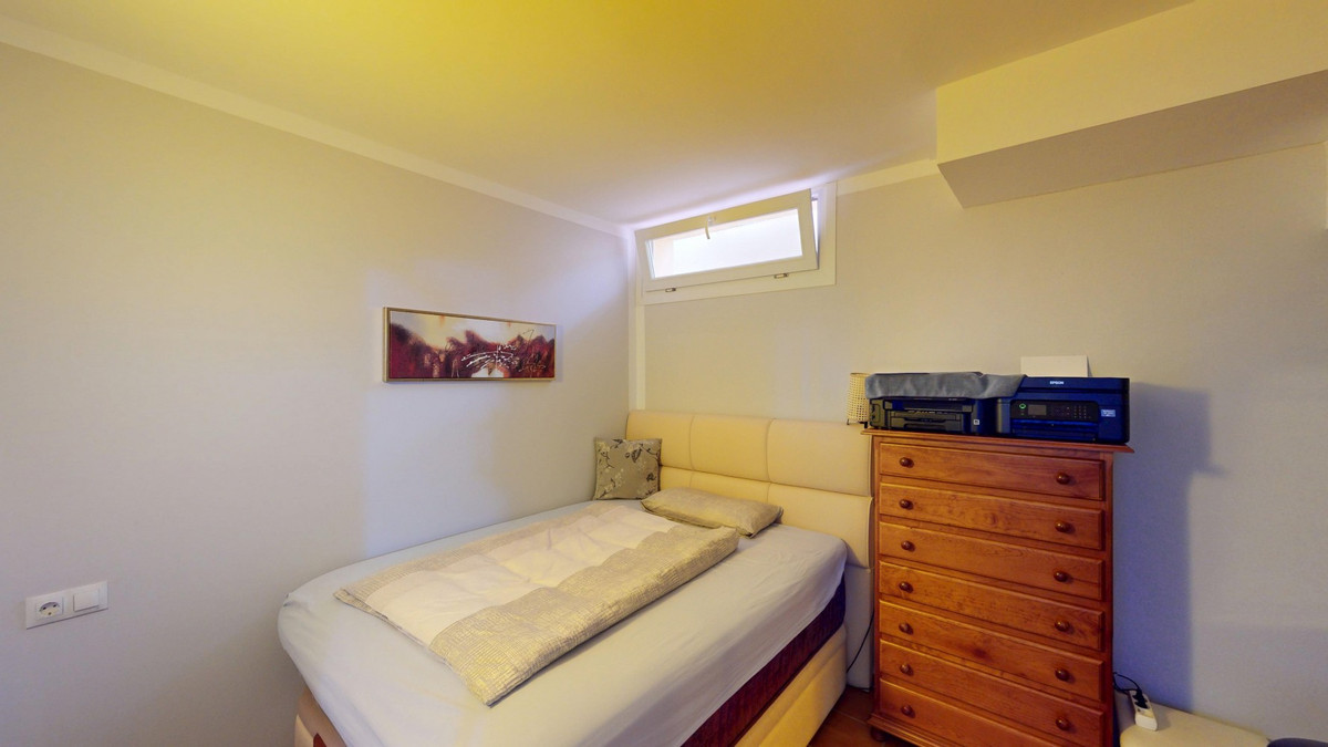 Huis te koop in Torrox | 5 slaapkamers H5010751
