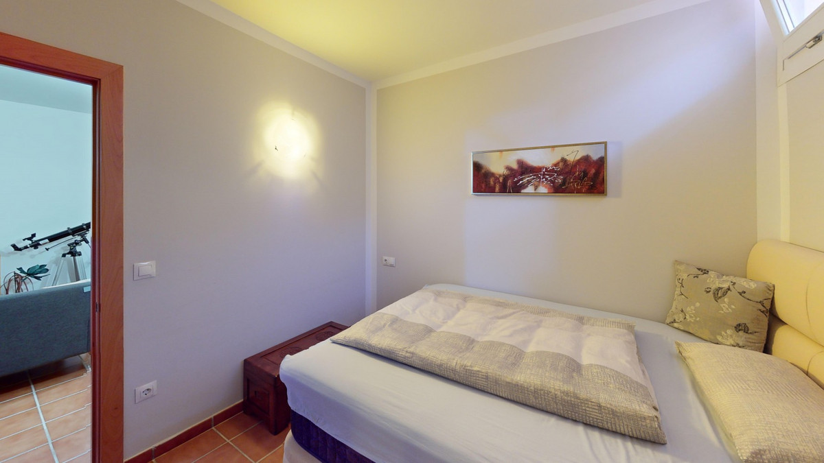 Huis te koop in Torrox | 5 slaapkamers H5010751
