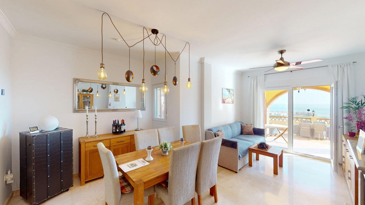 Huis te koop in Torrox | 5 slaapkamers H5010751