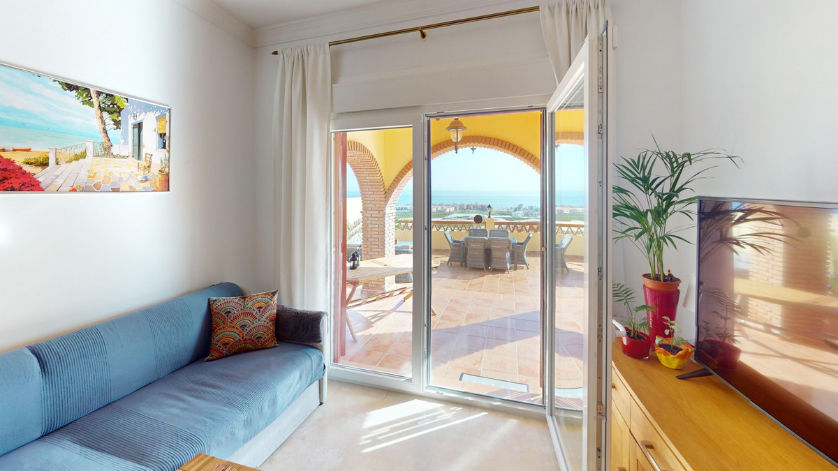 Huis te koop in Torrox | 5 slaapkamers H5010751