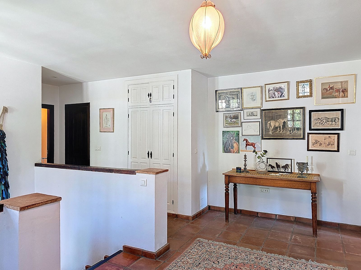 Vrijstaande Villa te koop in Torrox | 7 slaapkamers H5044738