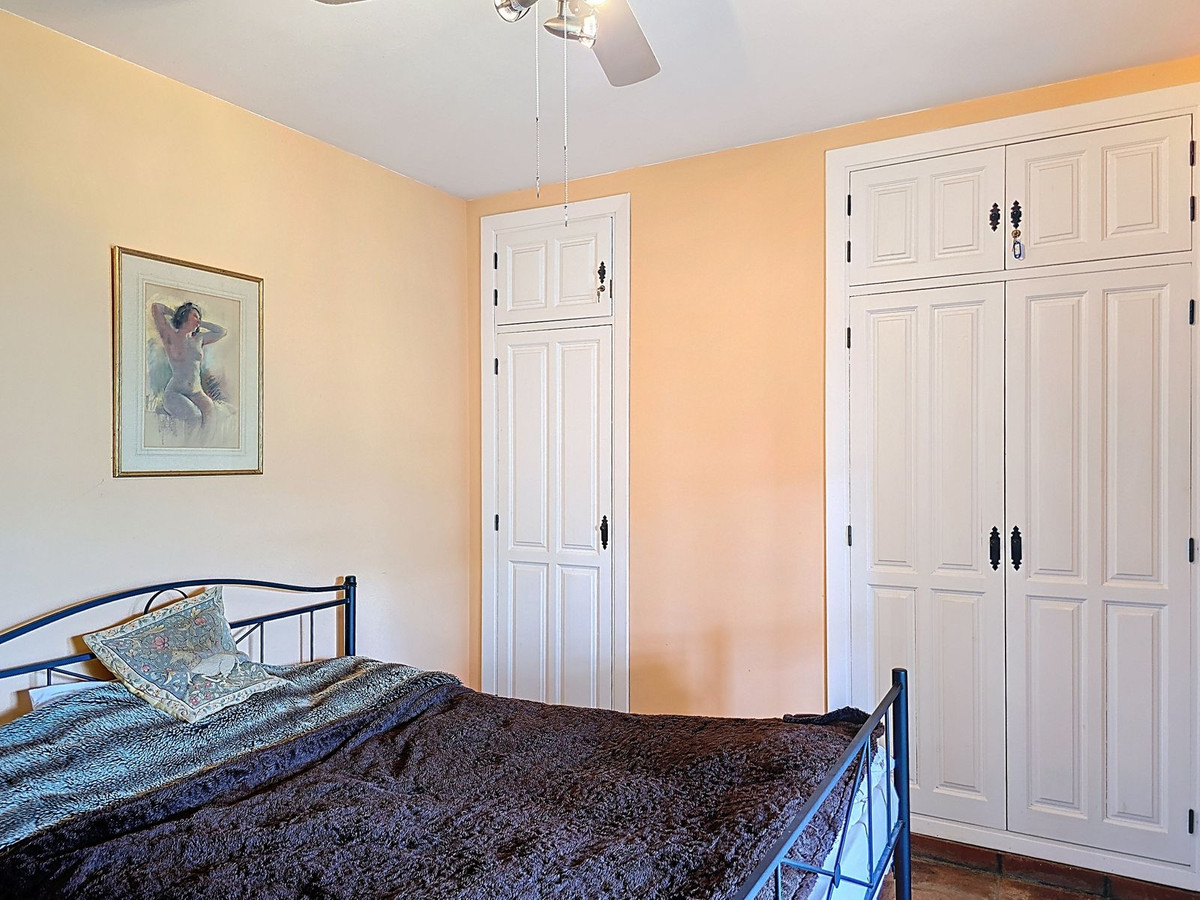 Vrijstaande Villa te koop in Torrox | 7 slaapkamers H5044738