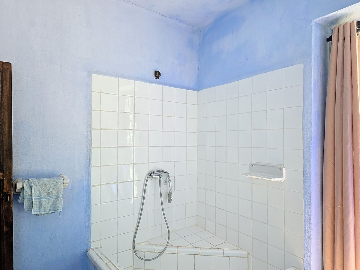 Vrijstaande Villa te koop in Torrox | 7 slaapkamers H5044738