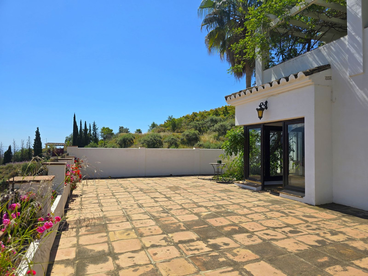 Vrijstaande Villa te koop in Torrox | 7 slaapkamers H5044738