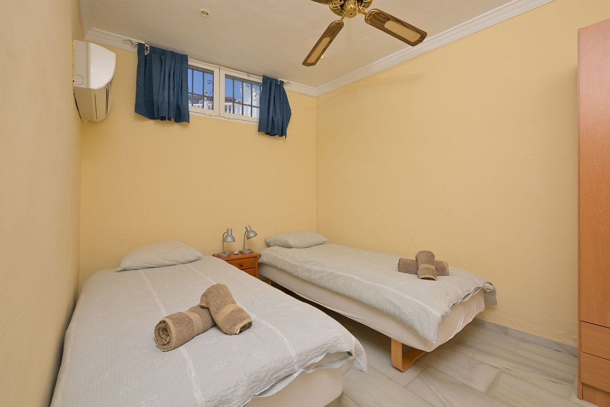 Huis te koop in Torrox | 5 slaapkamers H5138659