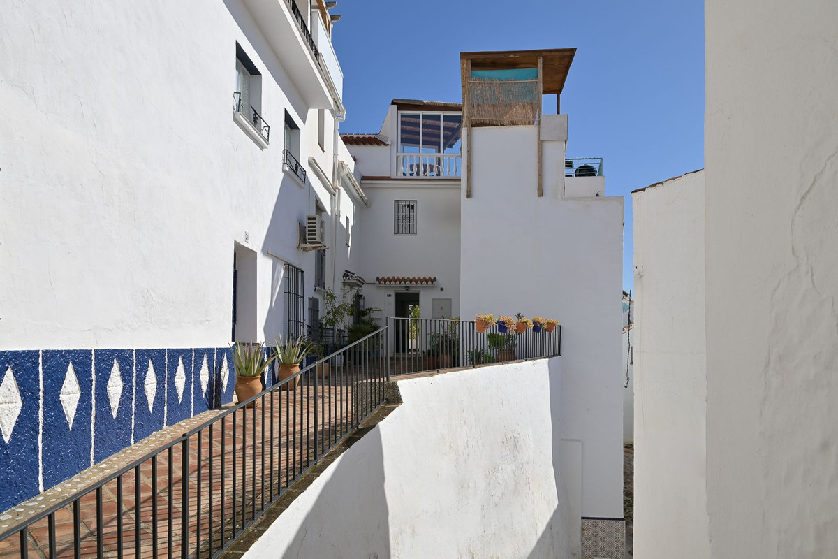 Huis te koop in Torrox | 5 slaapkamers H5138659