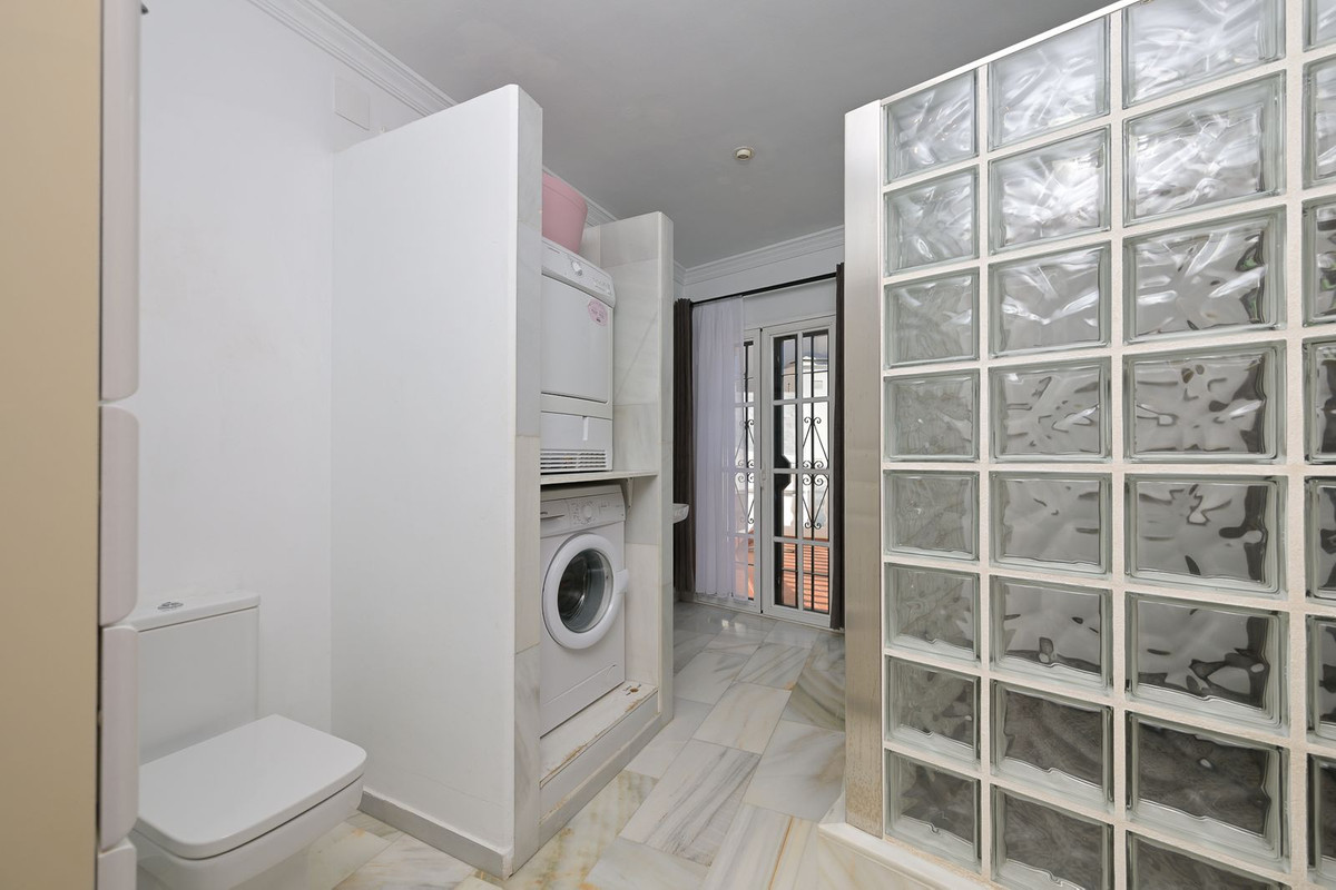 Huis te koop in Torrox | 5 slaapkamers H5138659