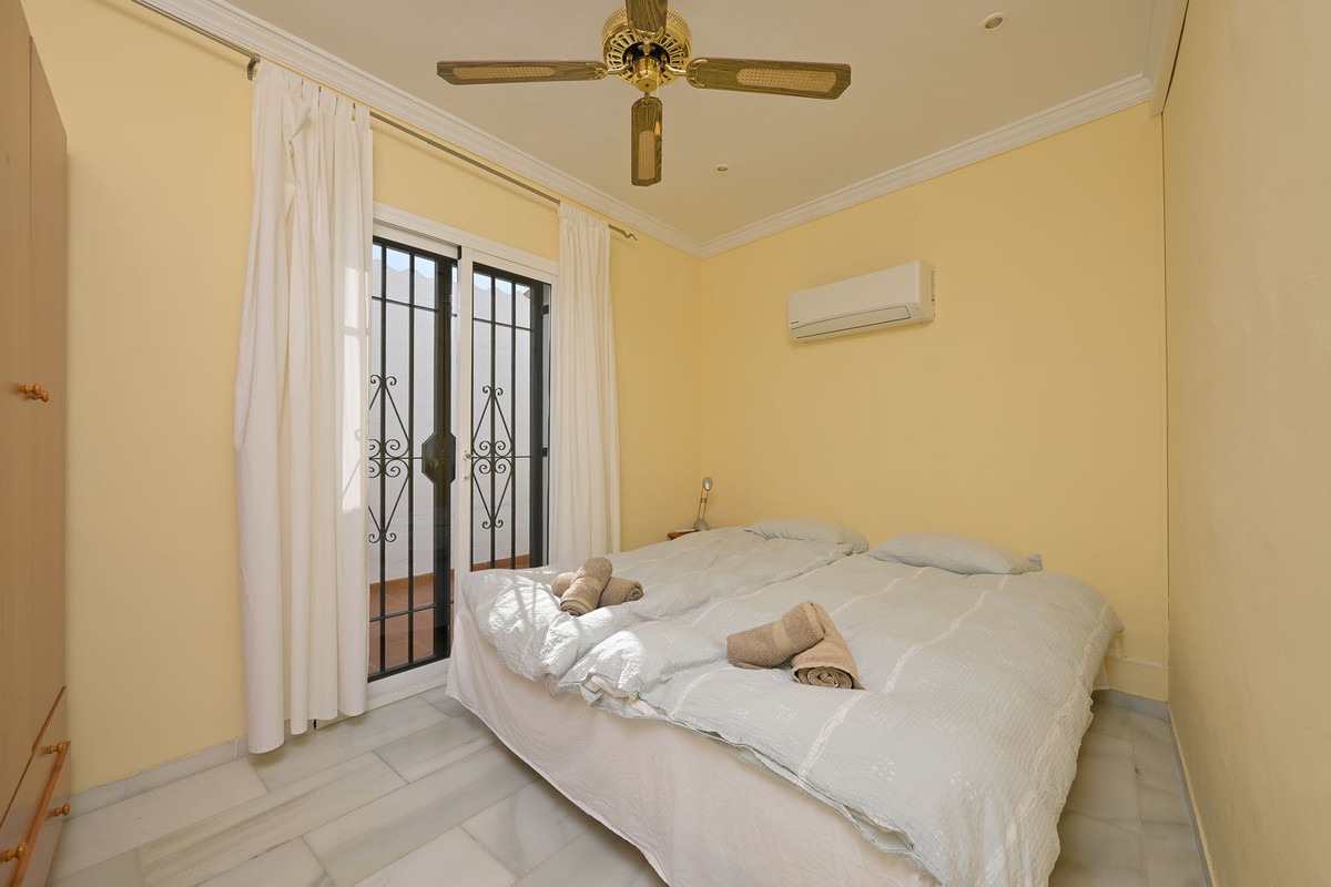 Huis te koop in Torrox | 5 slaapkamers H5138659