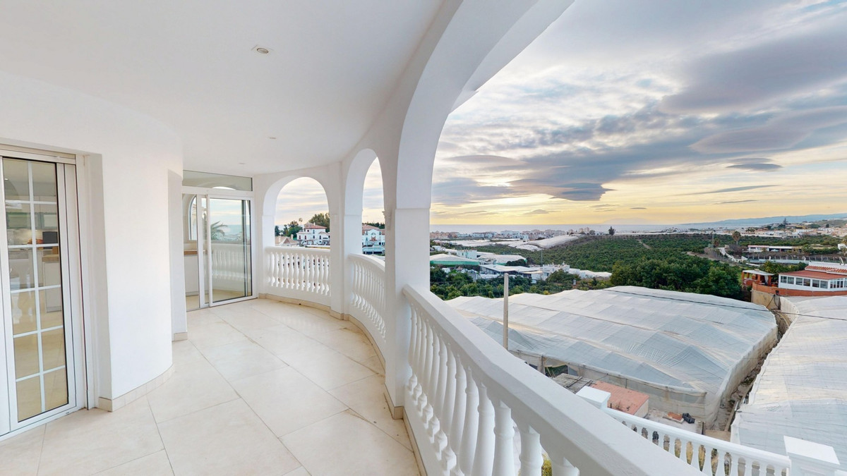 Vrijstaande Villa te koop in Torrox | 4 slaapkamers H5299027