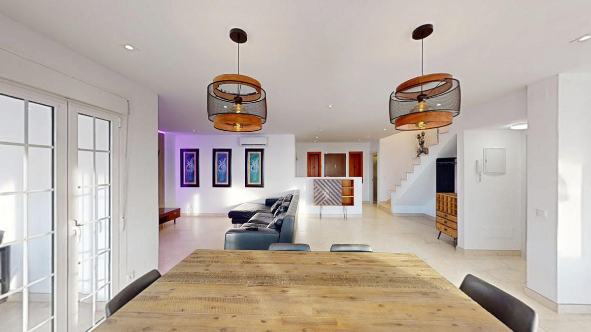 Vrijstaande Villa te koop in Torrox | 4 slaapkamers H5299027