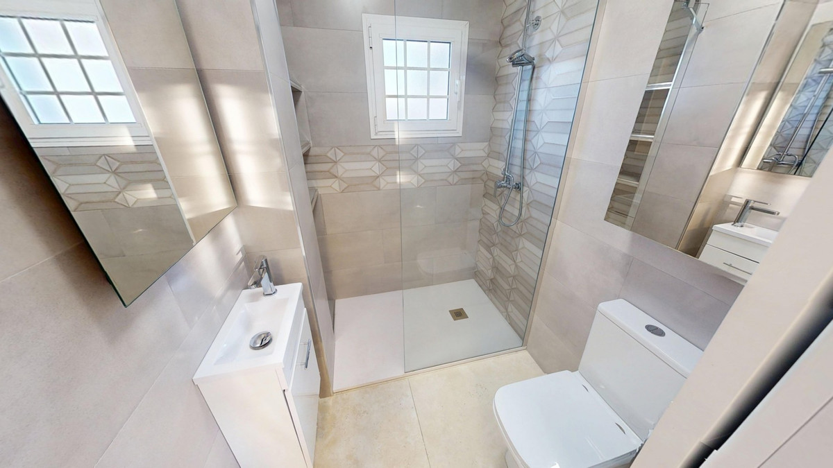 Vrijstaande Villa te koop in Torrox | 4 slaapkamers H5299027