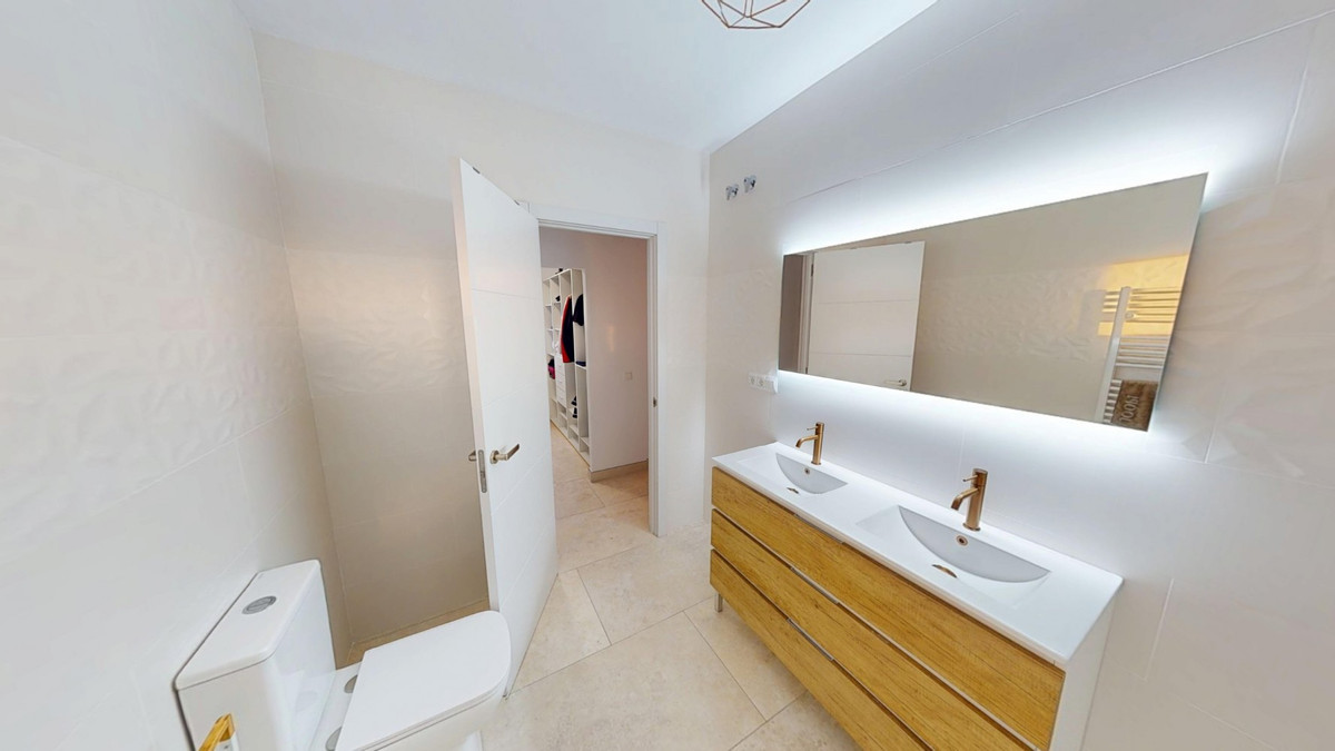 Vrijstaande Villa te koop in Torrox | 4 slaapkamers H5299027