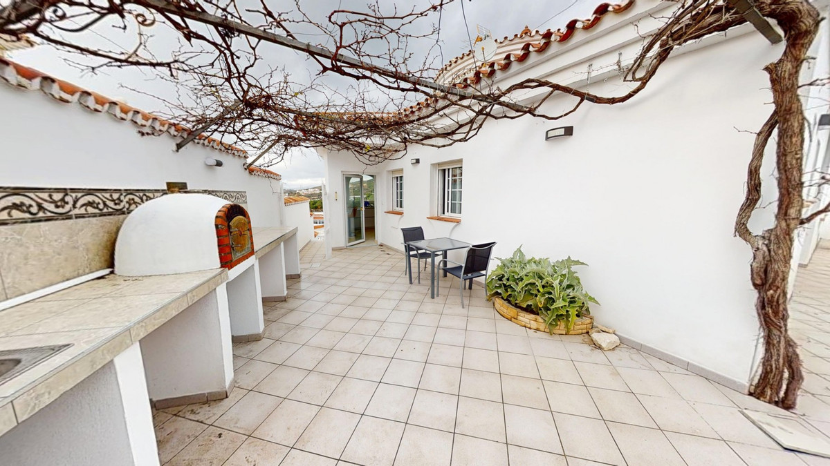 Vrijstaande Villa te koop in Torrox | 4 slaapkamers H5299027