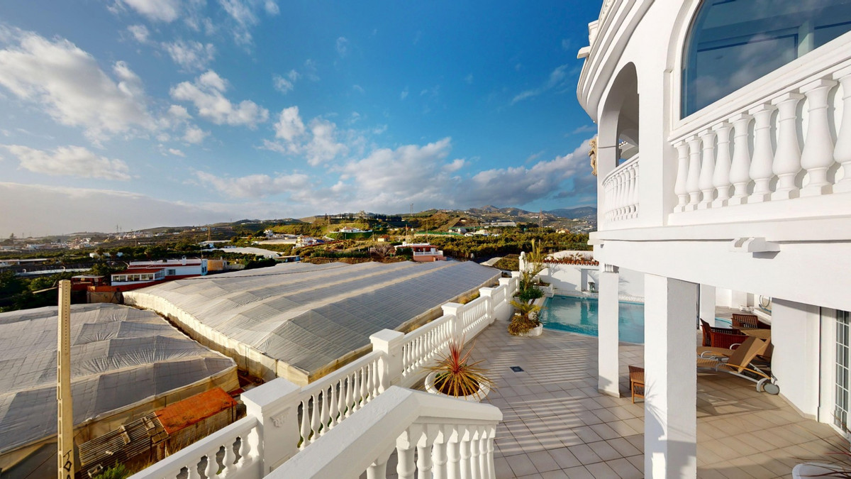 Vrijstaande Villa te koop in Torrox | 4 slaapkamers H5299027