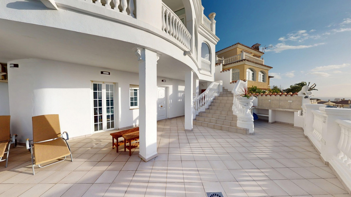 Vrijstaande Villa te koop in Torrox | 4 slaapkamers H5299027