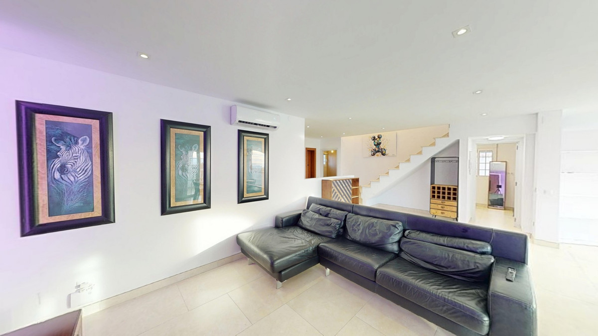 Vrijstaande Villa te koop in Torrox | 4 slaapkamers H5299027