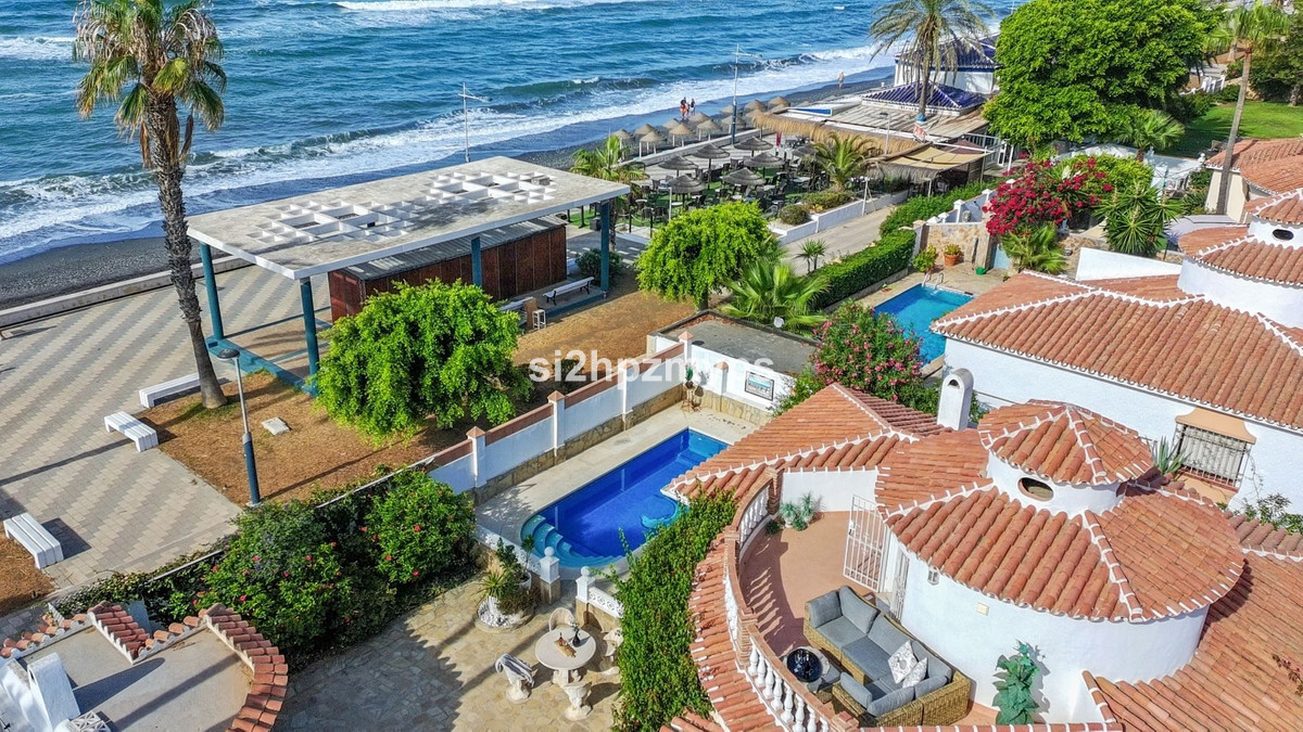 Vrijstaande Villa te koop in Torrox | 5 slaapkamers H5343850