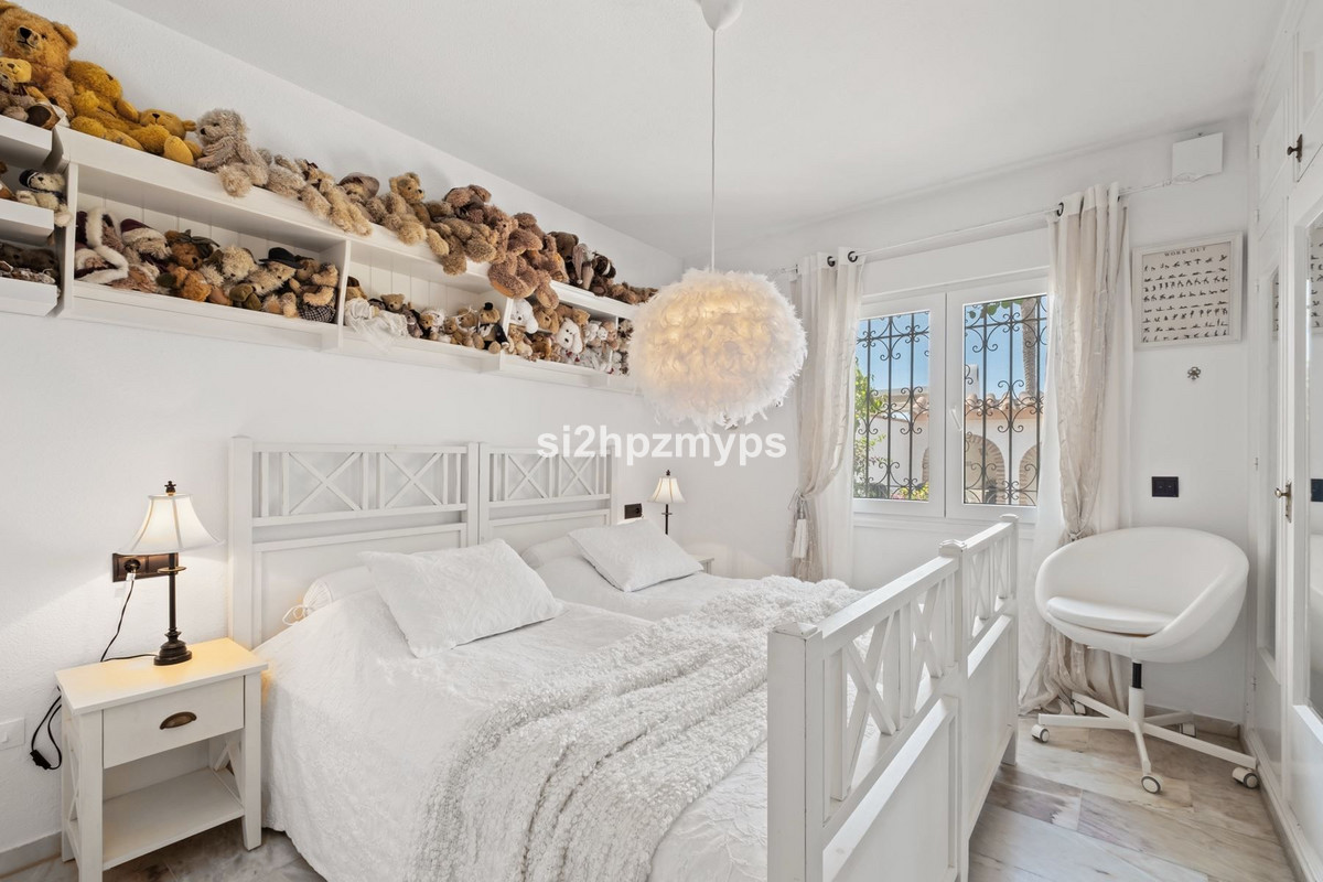 Vrijstaande Villa te koop in Torrox | 5 slaapkamers H5343850