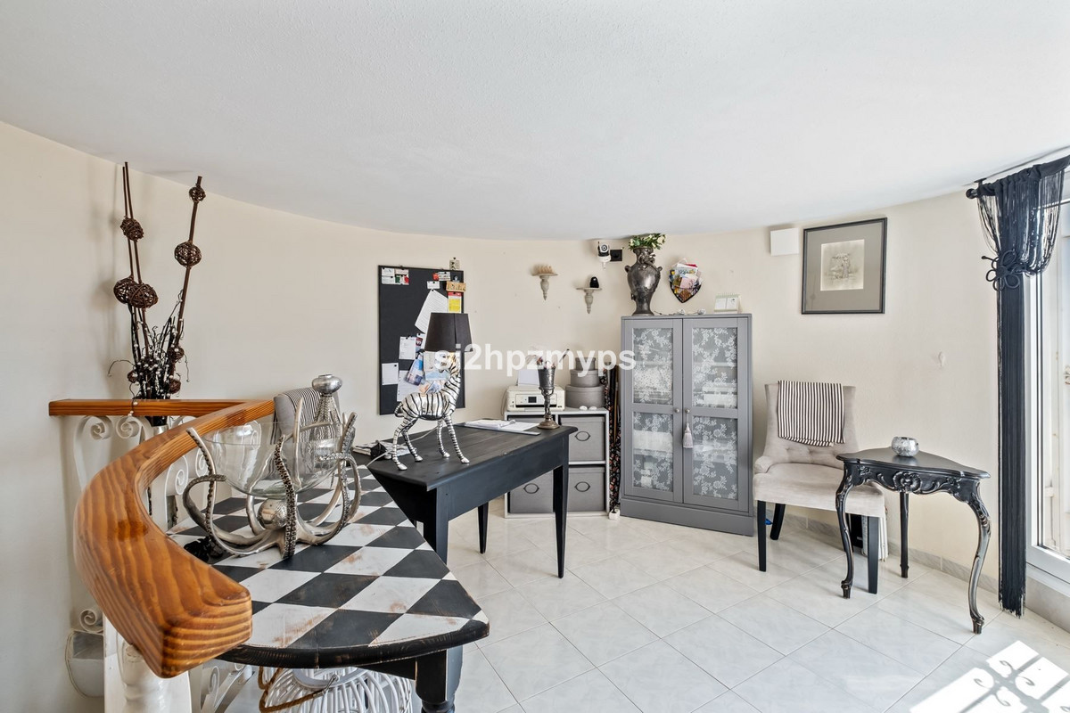 Vrijstaande Villa te koop in Torrox | 5 slaapkamers H5343850
