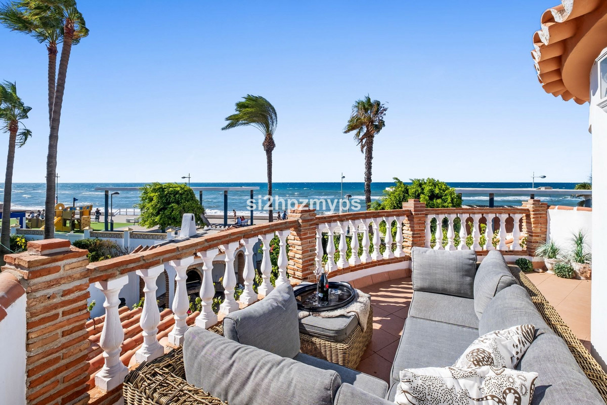 Vrijstaande Villa te koop in Torrox | 5 slaapkamers H5343850