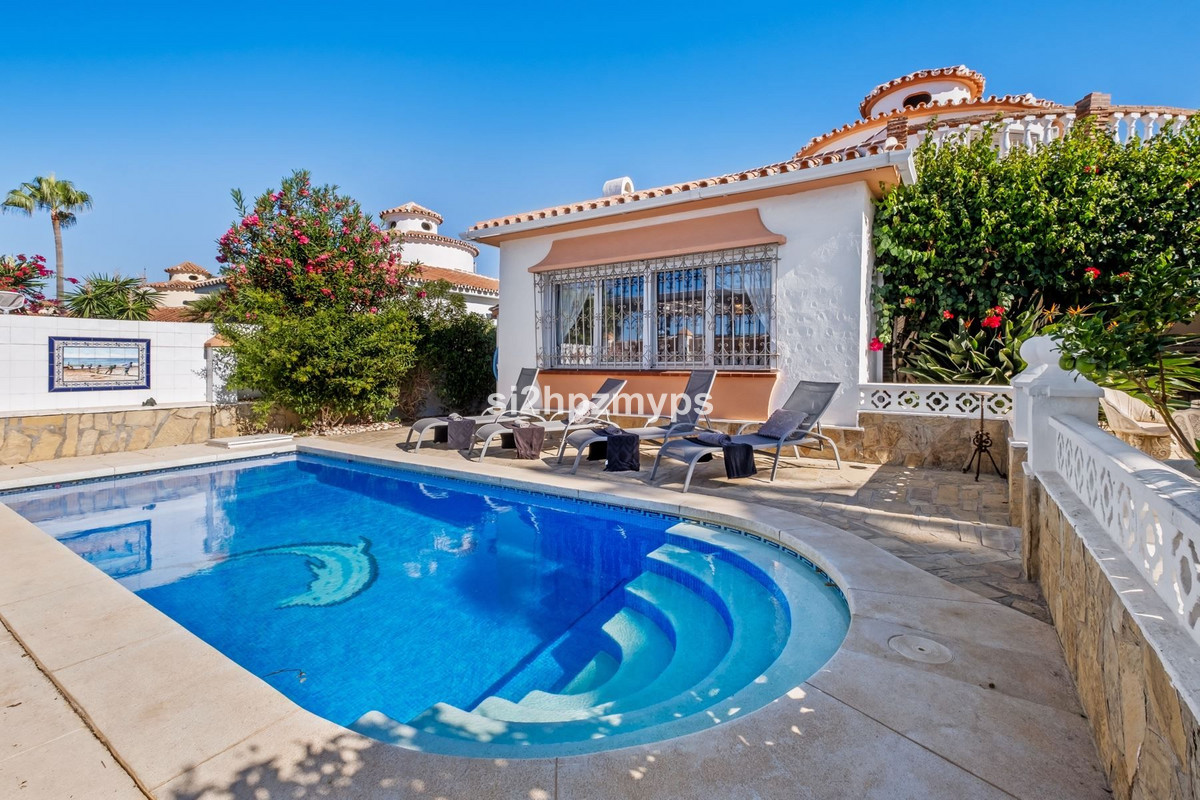 Vrijstaande Villa te koop in Torrox | 5 slaapkamers H5343850