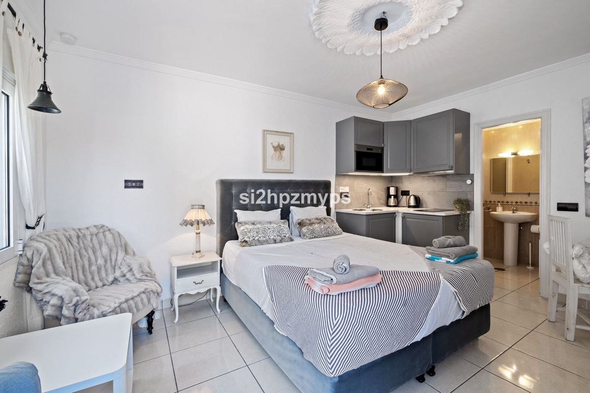 Vrijstaande Villa te koop in Torrox | 5 slaapkamers H5343850