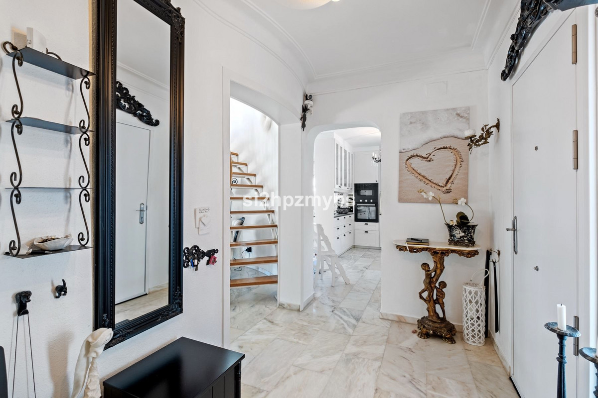Vrijstaande Villa te koop in Torrox | 5 slaapkamers H5343850