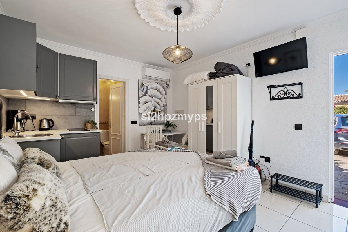 Vrijstaande Villa te koop in Torrox | 5 slaapkamers H5343850