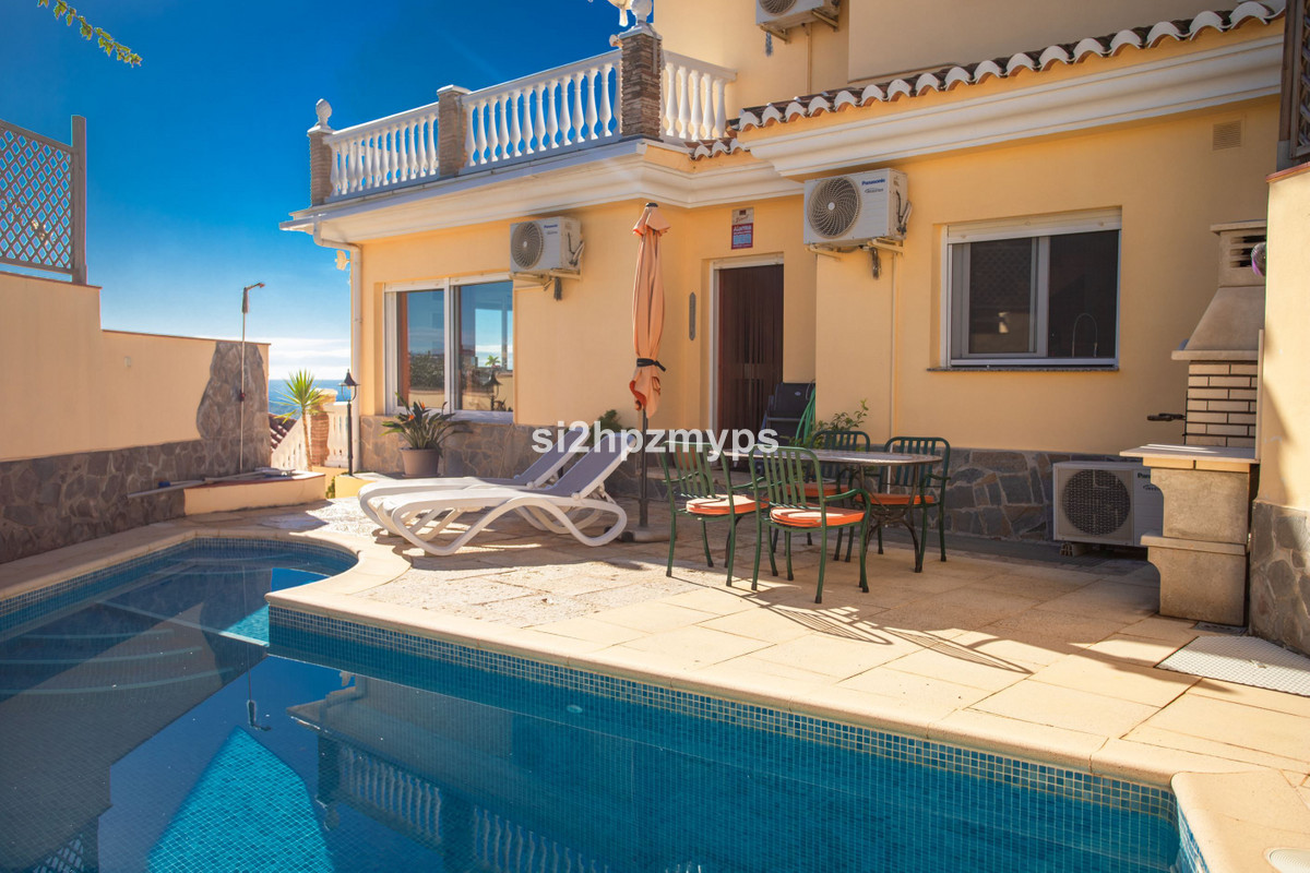 Vrijstaande Villa te koop in Torrox | 3 slaapkamers H5347741
