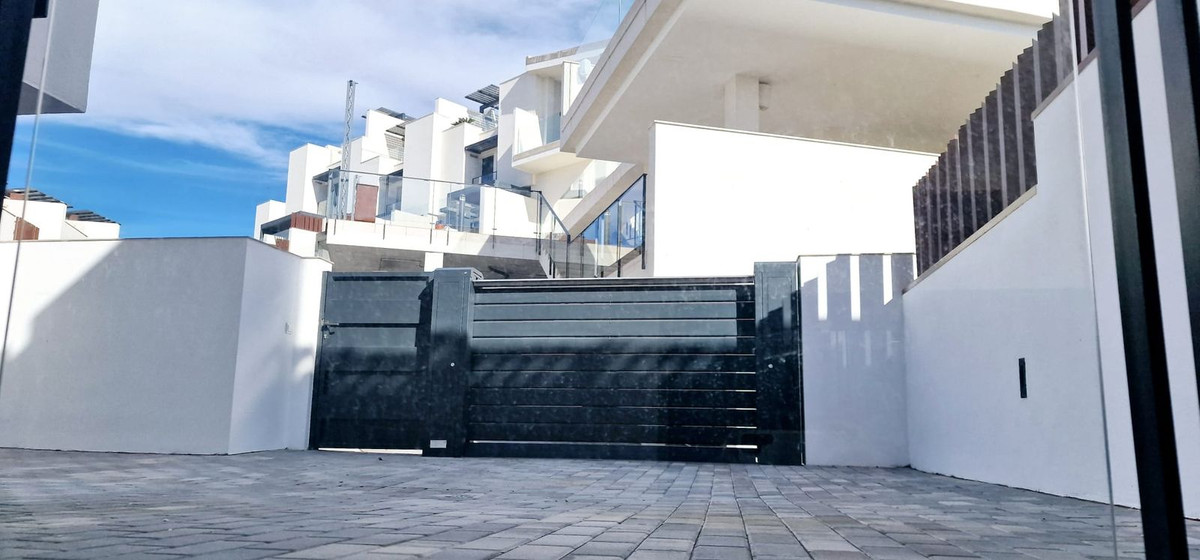 Property main view 33