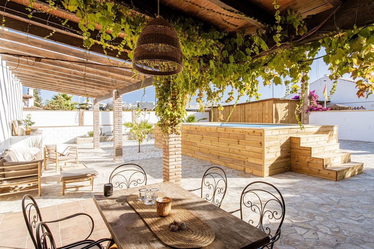 Huis te koop in Torrox Costa | 3 slaapkamers H4731385