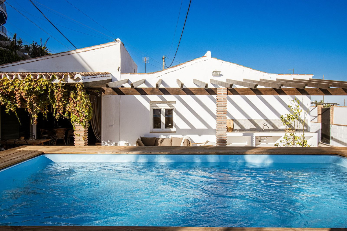 Huis te koop in Torrox Costa | 3 slaapkamers H4731385