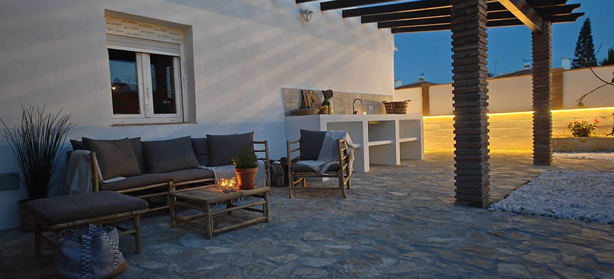 Huis te koop in Torrox Costa | 3 slaapkamers H4731385