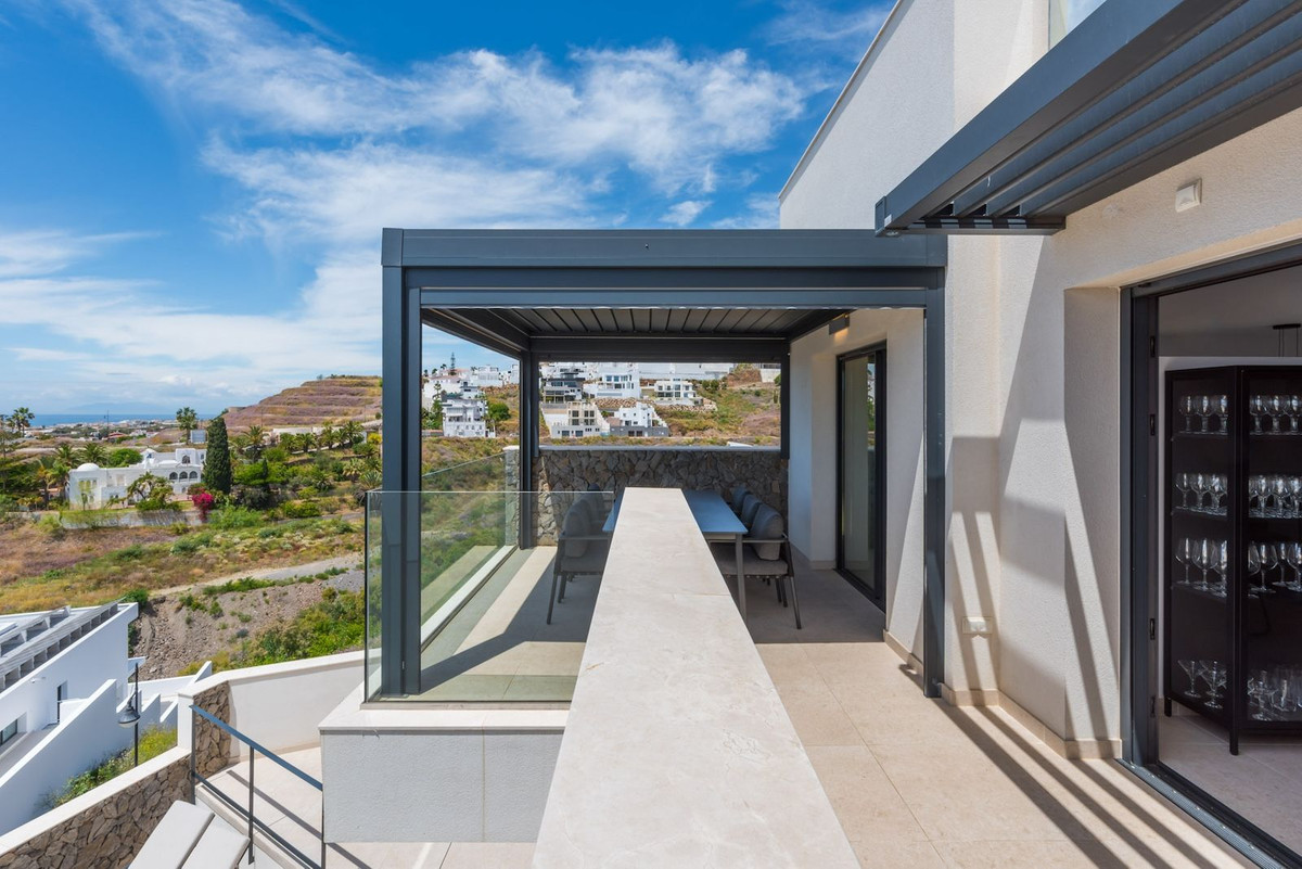 Huis te koop in Torrox Costa | 3 slaapkamers H5069578