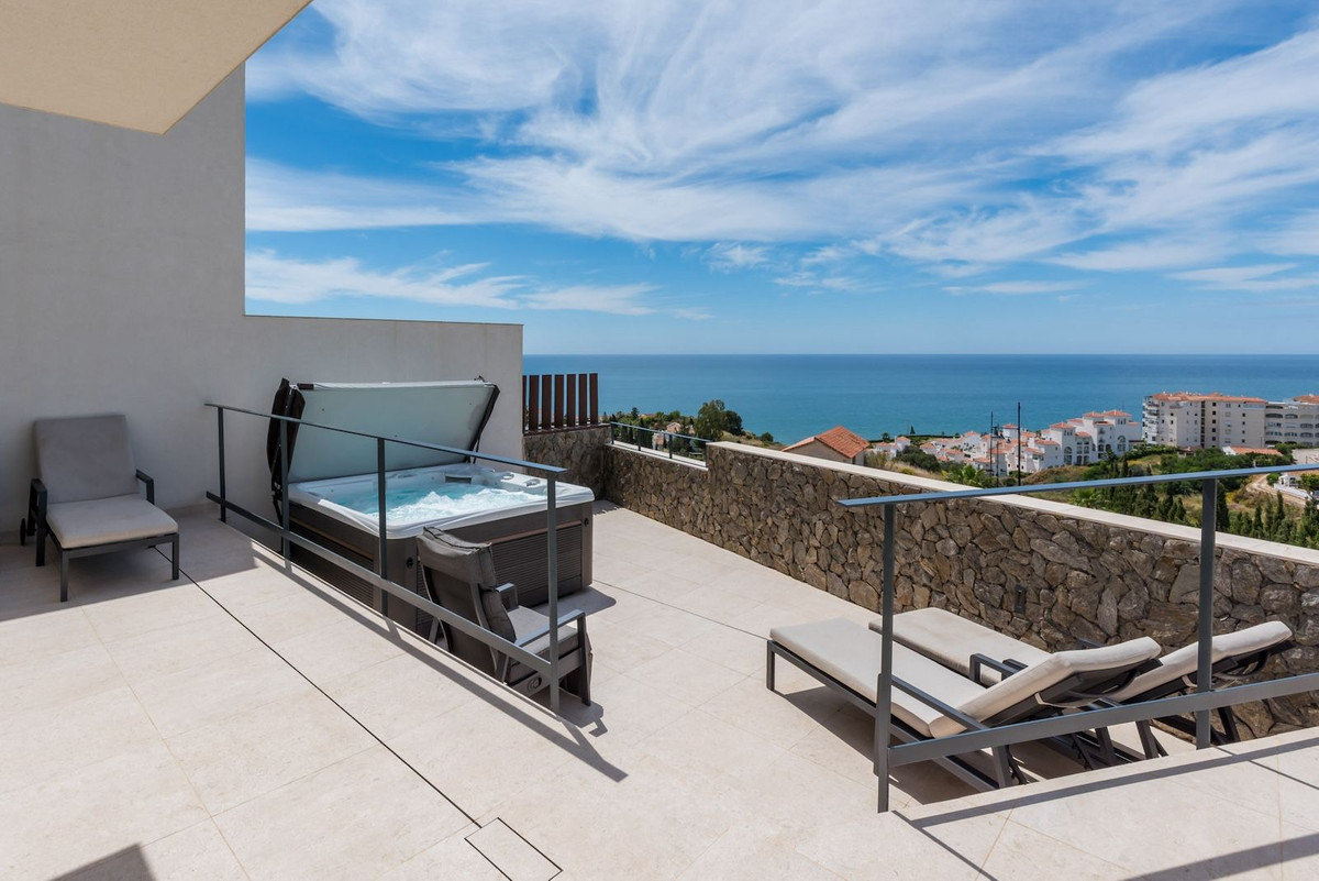 Huis te koop in Torrox Costa | 3 slaapkamers H5069578