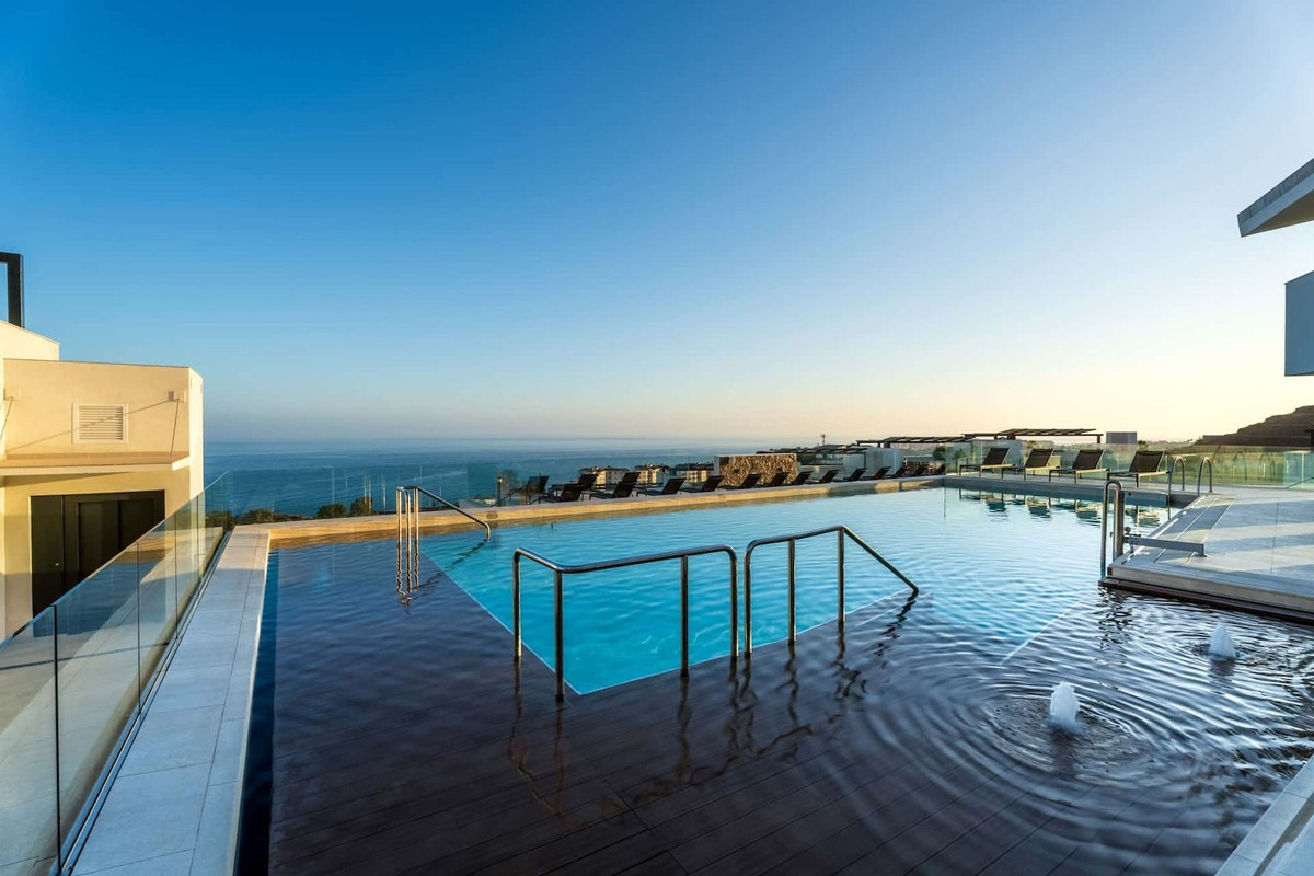 Huis te koop in Torrox Costa | 3 slaapkamers H5069578