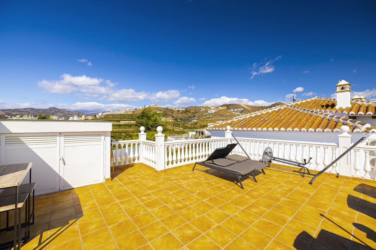 Huis te koop in Torrox Costa | 3 slaapkamers H5071060