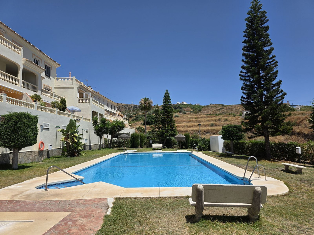 Huis te koop in Torrox Costa | 2 slaapkamers H5080864