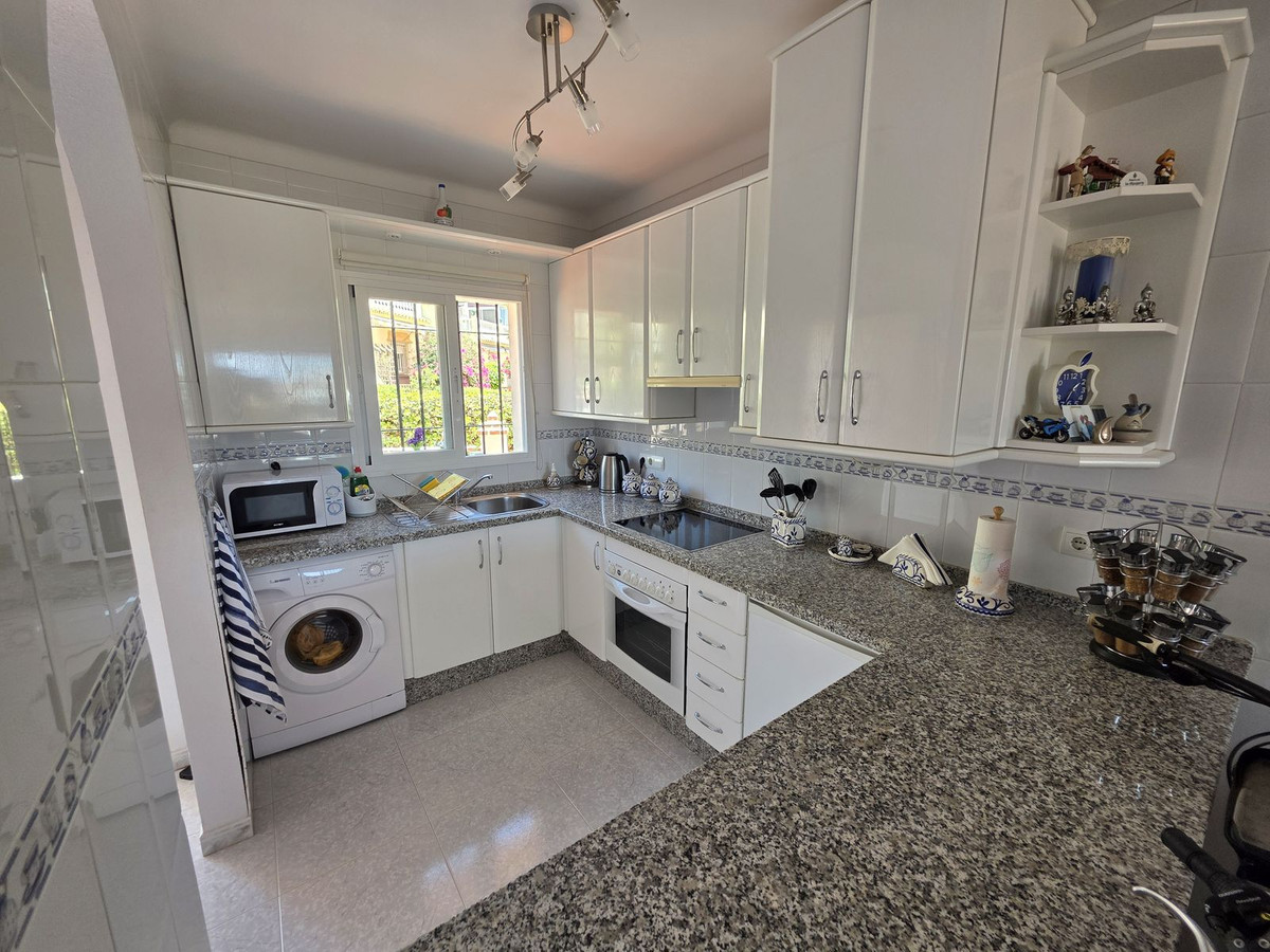 Huis te koop in Torrox Costa | 2 slaapkamers H5080864